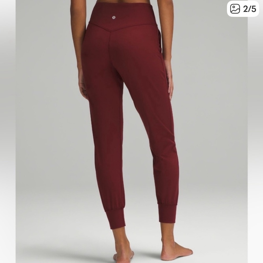 Lululemon Align Joggers, size 6